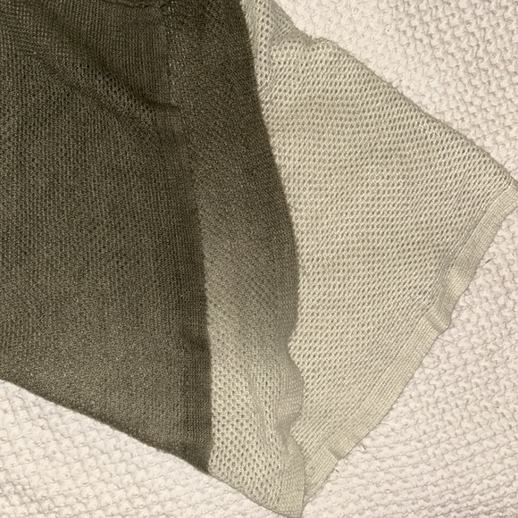 Thick large ombré knit infinity scarf - Picture 3 of 3